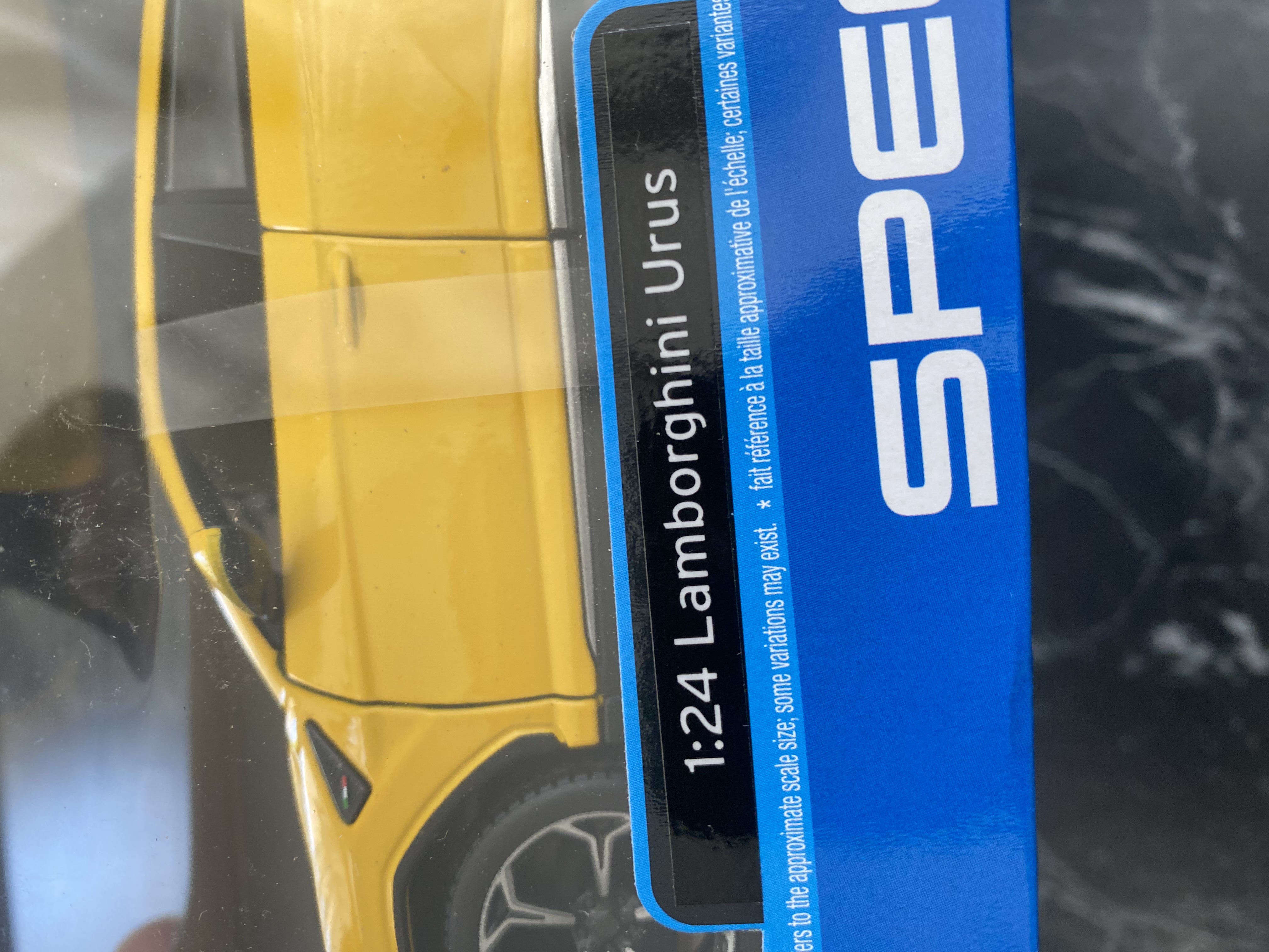 Maisto 1:24 Lamborghini Urus Model Araba - Sarı